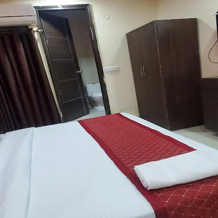 Airport Tourist Palace-2